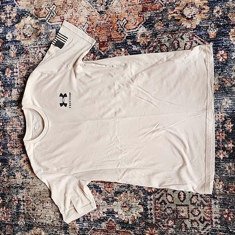 Under Alrmour Freedom shirt